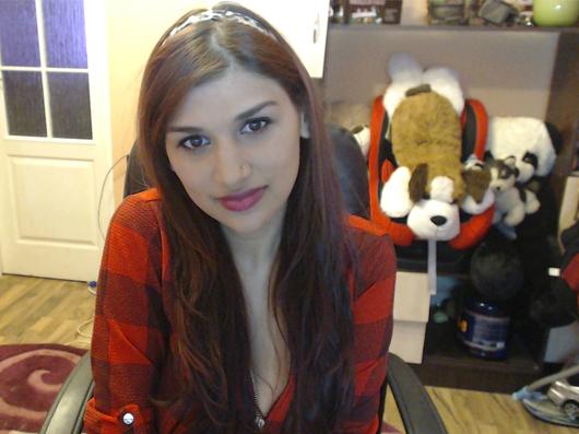 Please come on and connect with online webcam for good fun